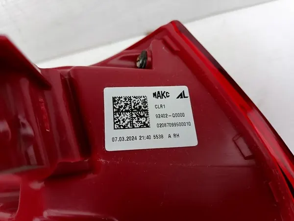 HYUNDAI I20 III Lámpara Trasera Derecha 92402-Q0000 image 6