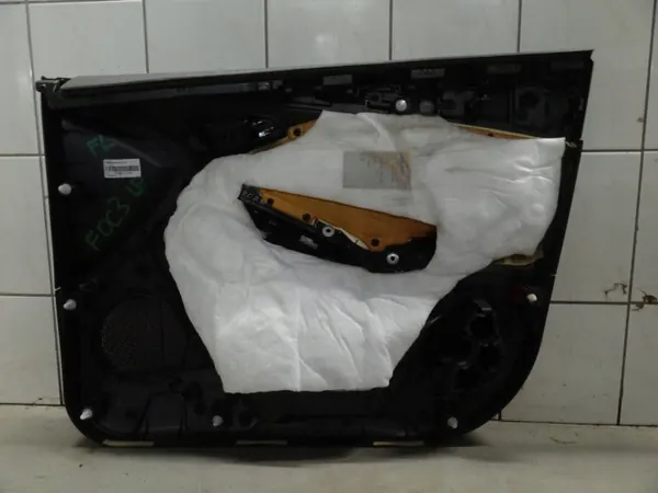 Ford OE F1EBA23943BA Deurbekleding Links Voor image 3