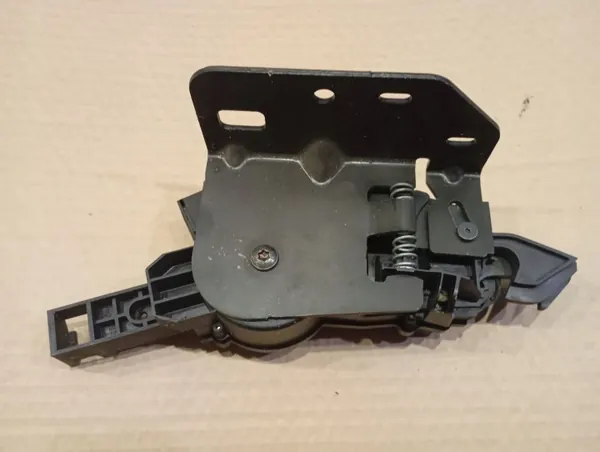 Katon lukko oikea taka OEM 93162676 Opel Tigra B:lle image 3