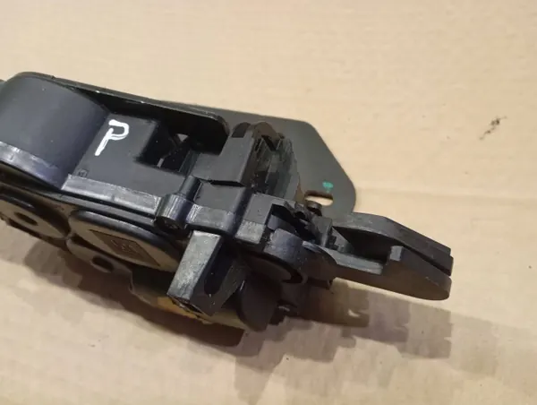 Katon lukko oikea taka OEM 93162676 Opel Tigra B:lle image 7