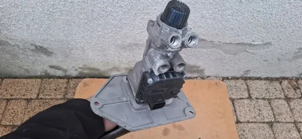 Soupape de pédale de frein WABCO EBS OEM 4800030351 image 5
