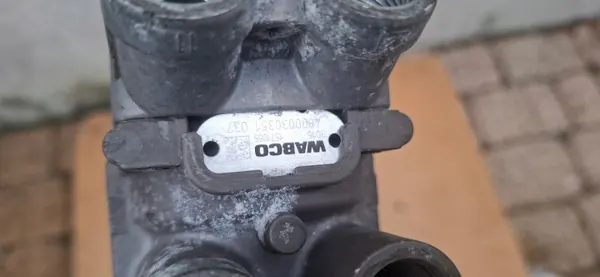 Soupape de pédale de frein WABCO EBS OEM 4800030351 image 8