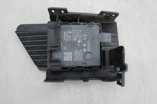 Sensor de módulo Mercedes E-Class W214 A0009005650 image 1