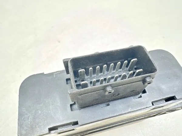 Module de pompe à essence Citroen C8 2.0 HDI 09733009904 image 2