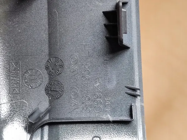 Vasen peilikotelo Volvo XC60 II image 4