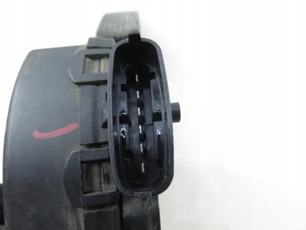 Gaspedaalpotentiometer OEM 327002R320 voor Hyundai i30 image 3