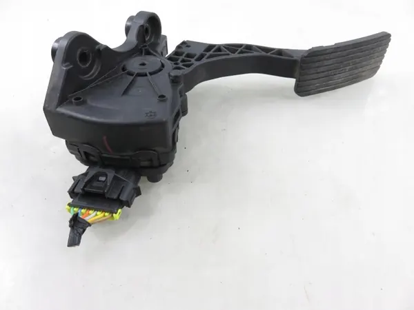 Gaspedaalpotentiometer OEM 327002R320 voor Hyundai i30 image 5