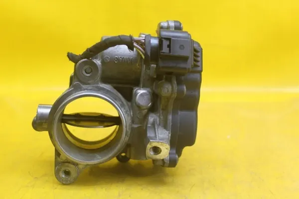 Drosselklappe OEM 04L128066AA für VW Passat B8 image 8