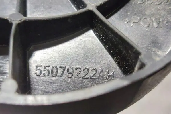 Deslizamento traseiro direito JEEP GRAND CHEROKEE I 55079222AH image 2