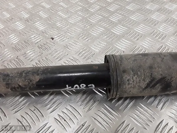 Hyundai I-40 Stoßdämpfer OEM 553113Z110 image 3