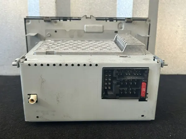 Radio Navigation Mercedes Actros MP4 OEM A0004467662 image 3