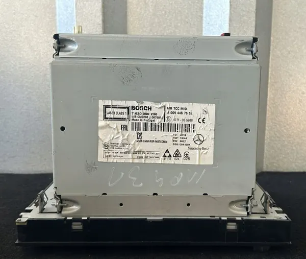 Radio Navigation Mercedes Actros MP4 OEM A0004467662 image 4