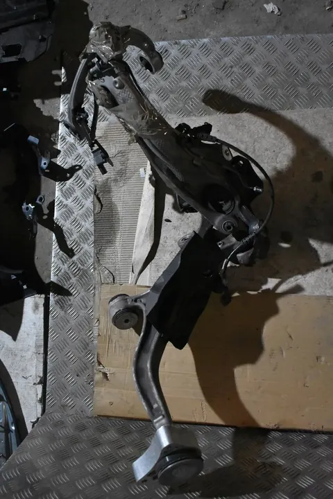 Voorste Linker Ophangingsysteem Porsche Panamera 971 image 2