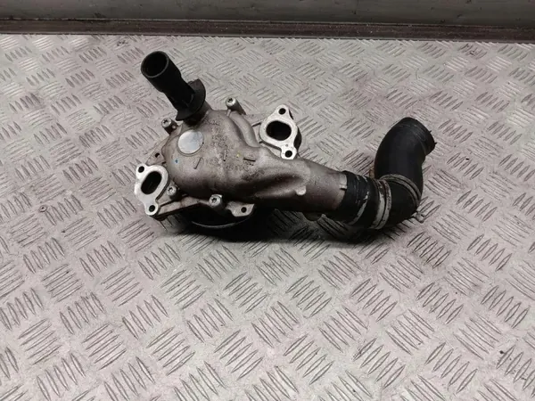 Jaguar F-Type 2016 Waterpomp OEM 8W938K500BC image 4
