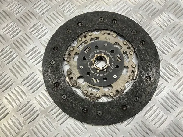 Conjunto de embreagem Volkswagen Scirocco 2008 03G105266BR image 2