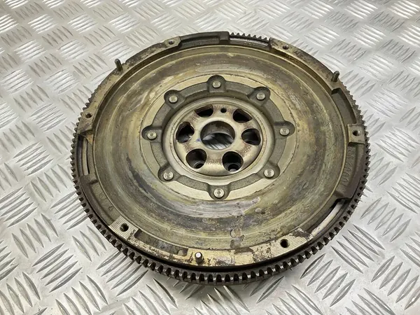 Conjunto de embreagem Volkswagen Scirocco 2008 03G105266BR image 7