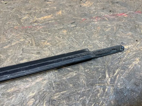 Junta de Puerta Mazda CX-3 OEM D10ERRL S2510G322 Izquierda Trasera image 4