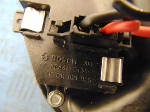 VOLKSWAGEN GOLF V Värmefläkt F011021936 image 6