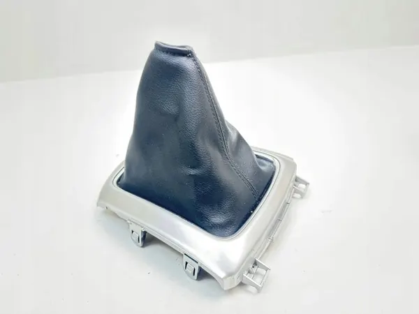 Nissan Qashqai II 1.6 DCI Gear Shift Boot 2016 OEM image 2