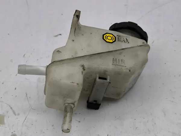 Bromsvätskebehållare Kia Niro 2019 OEM AMD116108 image 6