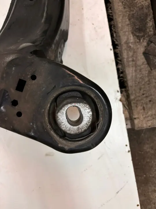 AUDI A4 A6 2.0 TDI Sottoscocca Anteriore OEM 4F0 399 313 AD image 10