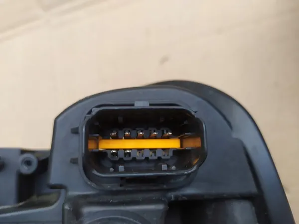 Farol Halógeno Esquerdo Renault Dacia 260B27408R image 3