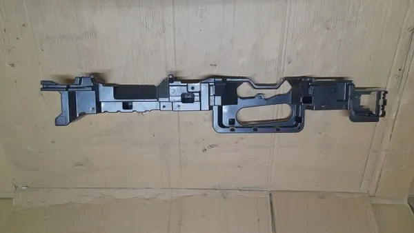 Vänster drivaxelskydd OEM 7438235 för BMW X5 G05 image 2