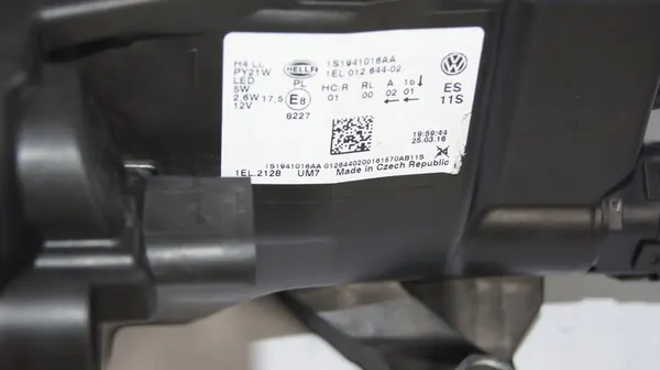 VW UP LIFT VASEN AJOVALOT LEDILLÄ image 2