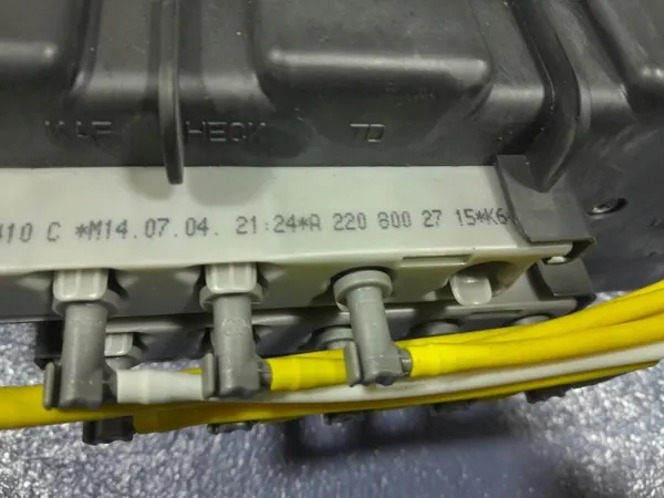 Mercedes S-klass W220 centrallåspump OEM 2208002715 image 5