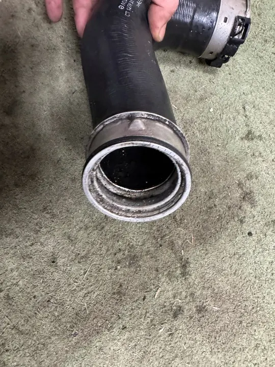 Tuyau d'intercooler MERCEDES VITO W639 image 2