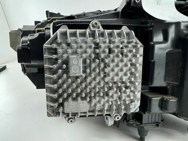 Farol esquerdo BMW 5 G30 G31 2017 image 5