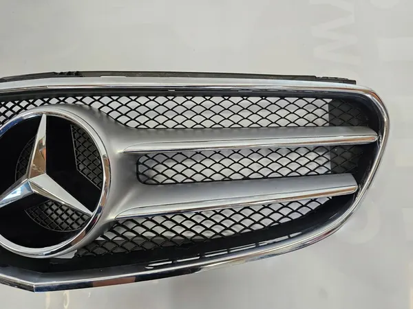 GRIGLIA MERCEDES E-KLASA W212 LIFT DISTRONIC A2128851500 image 4