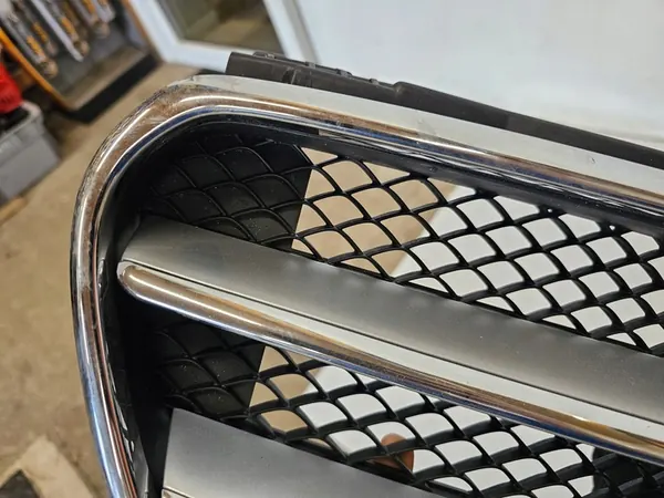 GRIGLIA MERCEDES E-KLASA W212 LIFT DISTRONIC A2128851500 image 5