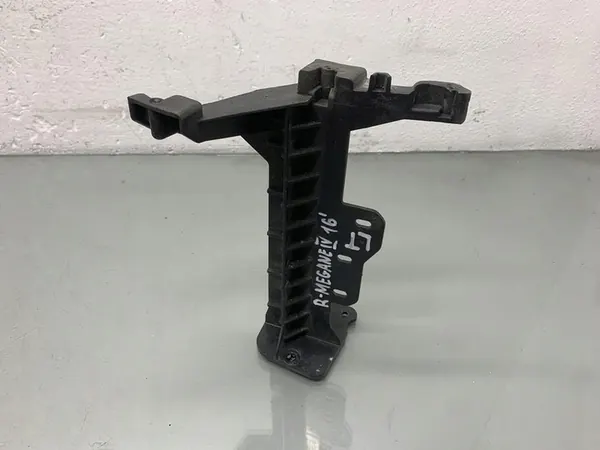 Suporte de para-choque traseiro esquerdo Megane IV 1.5 DCI 850474039R image 4