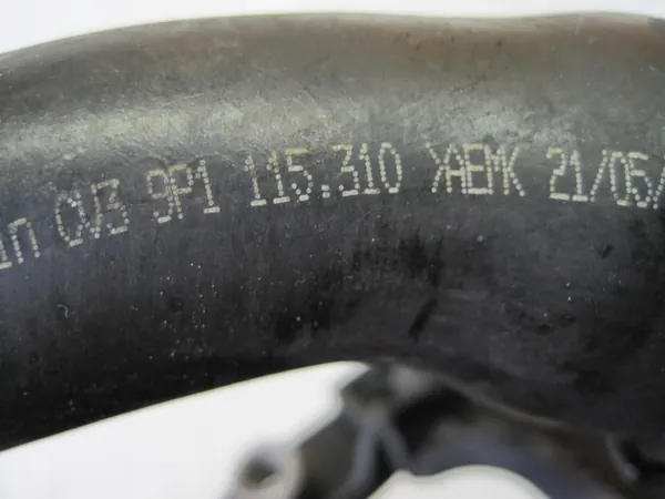 Tube de remplissage d'huile OEM 0PB115301A Porsche 911 image 6