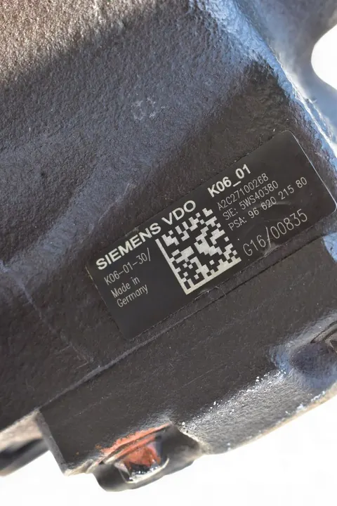 Brandstofpomp VOLVO S40 II V50 C30 2.0D 136PK 9662021580 image 7