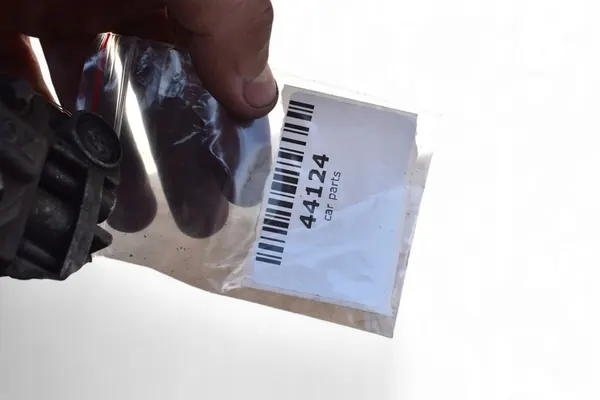 Brandstofpomp VOLVO S40 II V50 C30 2.0D 136PK 9662021580 image 8