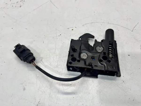 Huvlås Audi Q5 FY image 2