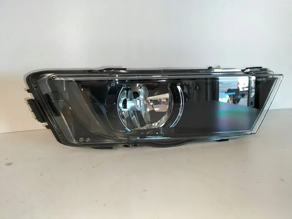 Farol Halógeno Direito SKODA OCTAVIA III 13-17 image 3