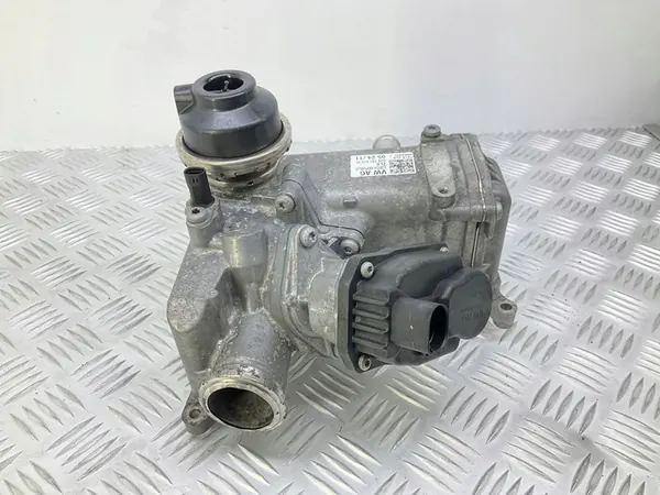 EGR Pakokaasujäähdytin Audi A6 C7 A7 3.0 TDI 059131515BL image 5