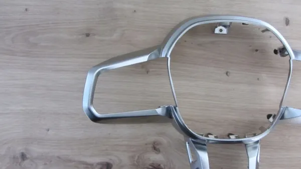BMW 7 G70 Garniture Chrome Volant OEM 32305A716B6 image 3