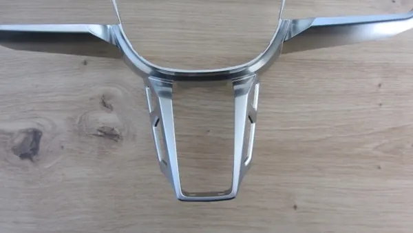 BMW 7 G70 Garniture Chrome Volant OEM 32305A716B6 image 4