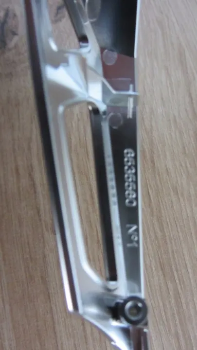 BMW 7 G70 Garniture Chrome Volant OEM 32305A716B6 image 5