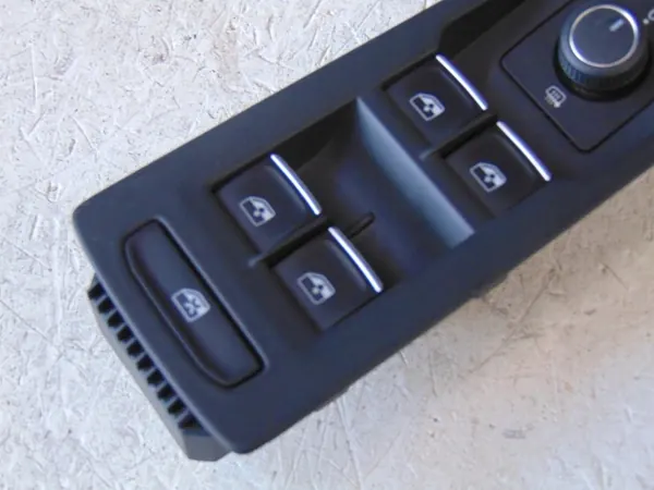 Linker vorderer Fensterheber VW GOLF 8 VIII image 3