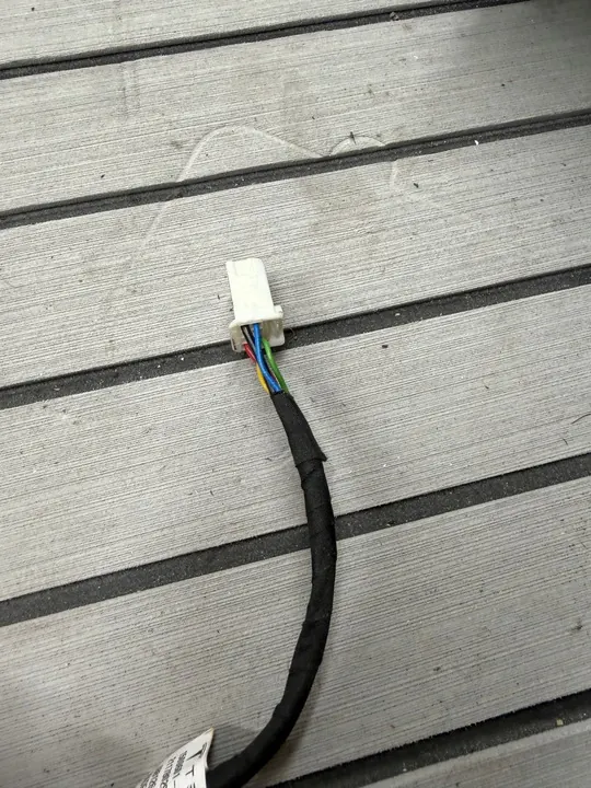 TESLA MODEL Y Elektriska Bakluckestöd Vänster & Höger image 2