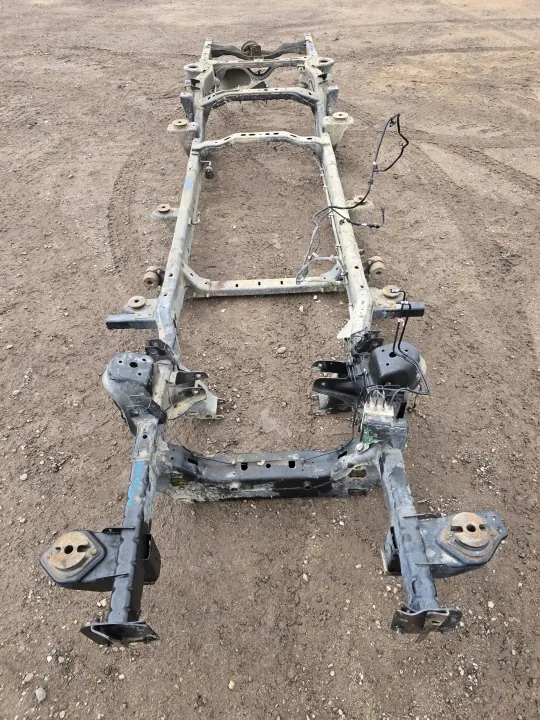 Cadre Dodge Ram 09- OEM RamaCrewCab 4x4 Cabine Longue image 2
