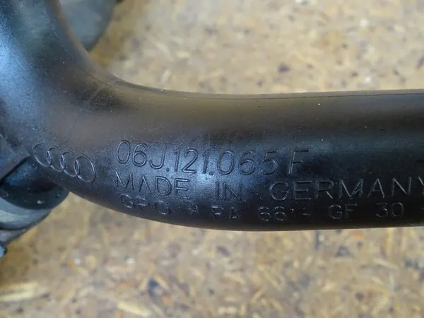 AUDI A3 8P GOLF VI 1.8 TFSI Vesiputket 1K0121109AL image 3