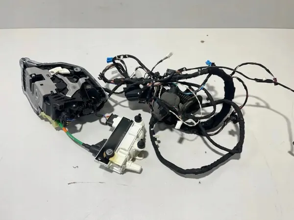BMW OE 7477699 Conjunto de Fechaduras com Fecho Auto X5 G05 image 3