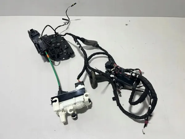 BMW OE 7477699 Conjunto de Fechaduras com Fecho Auto X5 G05 image 6