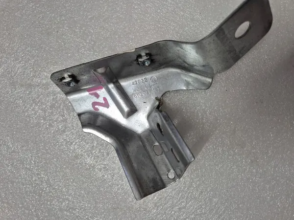 SKODA FABIA 6Y Höger Skärm Fäste 6Y0821142 OEM image 6